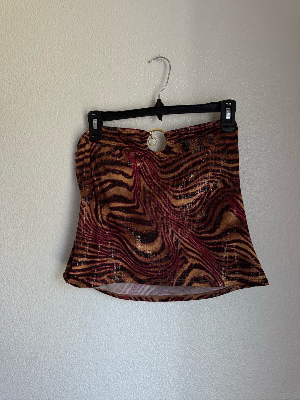 Abstract Zebra-Print Crop Top in Brown & Burgundy with Gold Ring